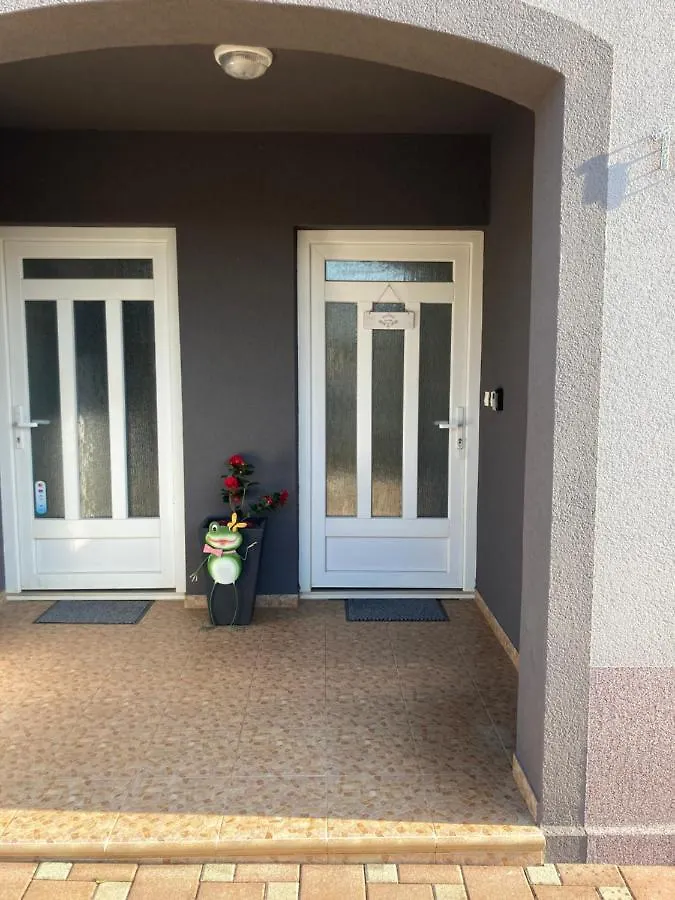 Apartman Vicinim Family Friendly Apartment Visnjan